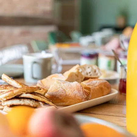 Couette-café Le Manoir Des Falaises - D'hotes
