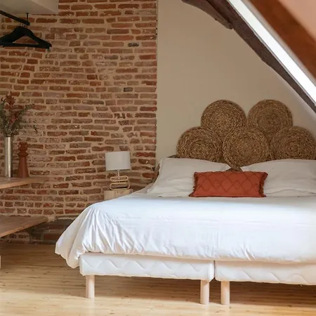 Le Manoir Des Falaises - D'hotes 3*