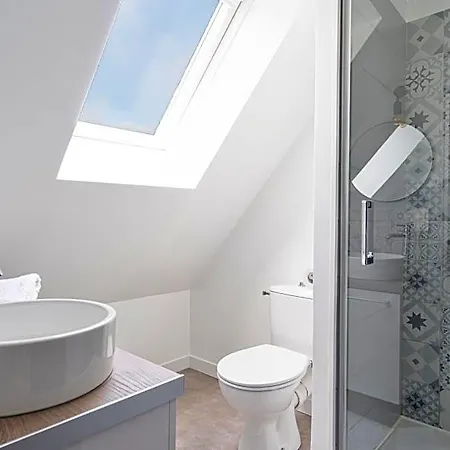 Le Manoir Des Falaises - D'hotes 3*