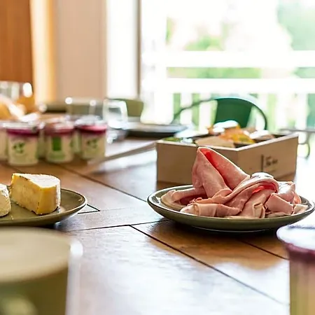 Le Manoir Des Falaises - D'hotes 住宿加早餐酒店 3*