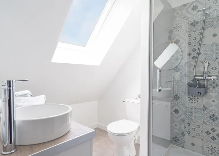 Le Manoir Des Falaises - D'hotes 3* Saint-Jouin-Bruneval